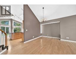 180 Hamptons Terrace NW - photo 9