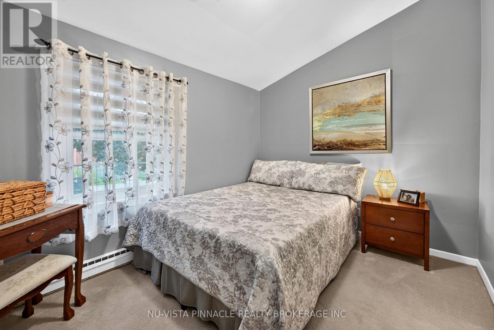 7 ARBOUR GLEN CRESCENT - 19