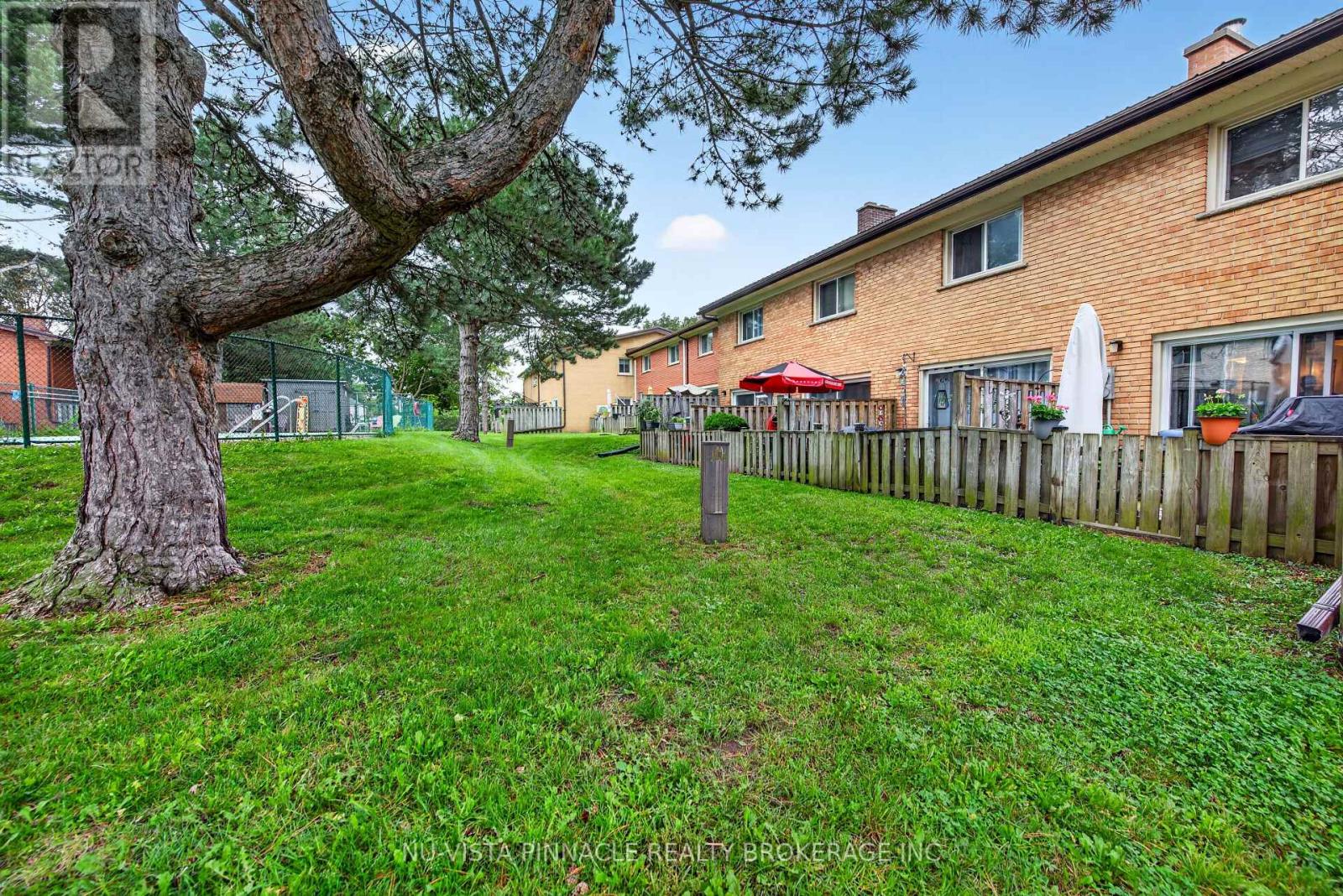 7 ARBOUR GLEN CRESCENT - 22