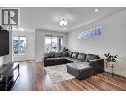 Bedroom - 726 Redstone Drive Ne, Calgary, AB T3N1K9 Photo 9