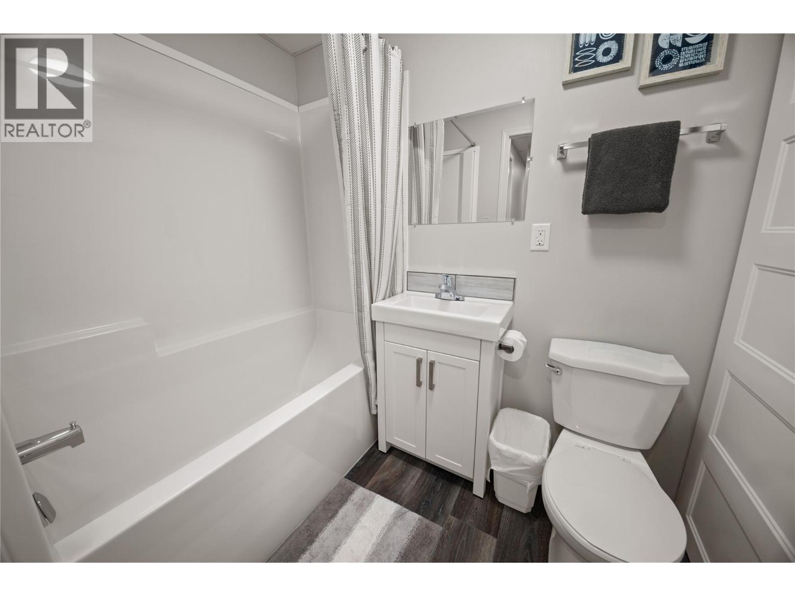 #8 2145 Westside Park Drive - Image 21