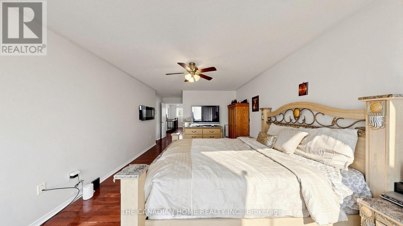 68 BANINGTON CRESCENT - 11