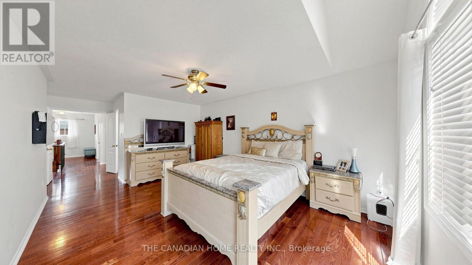 68 BANINGTON CRESCENT - 12