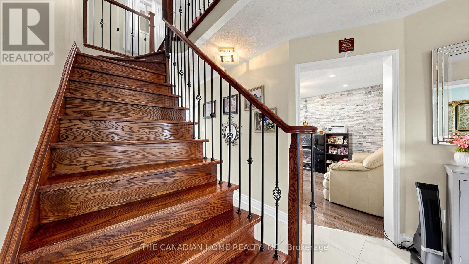 68 BANINGTON CRESCENT - 20