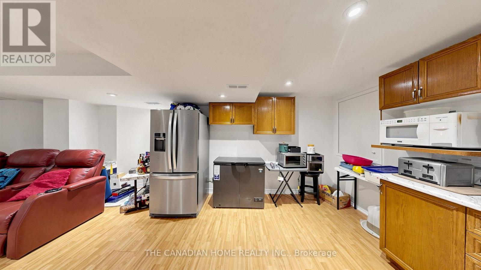 68 BANINGTON CRESCENT - 32