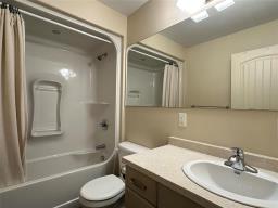 2535 Rosser Avenue, Brandon, MB R7B0E8 Photo 17