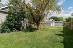 Den - 65 Second Street, Roland, MB R0G1T0 Photo 6