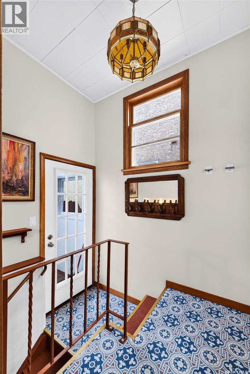 345 MCINTYRE STREET - 19