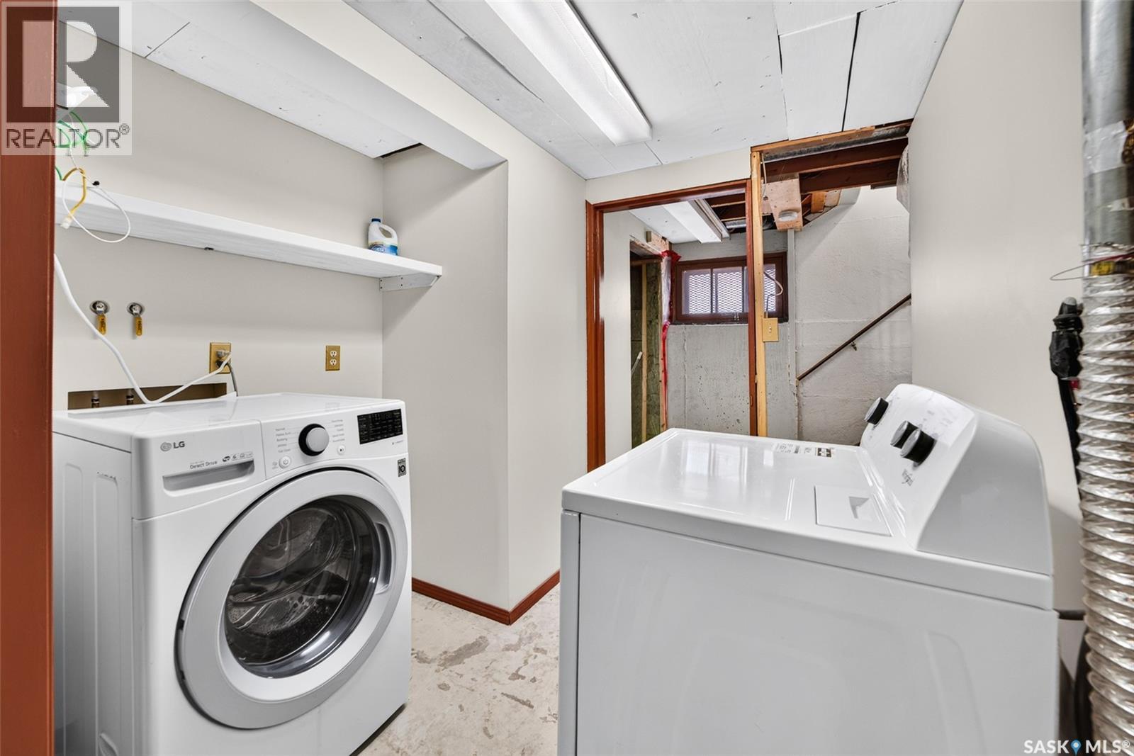 345 MCINTYRE STREET - 24