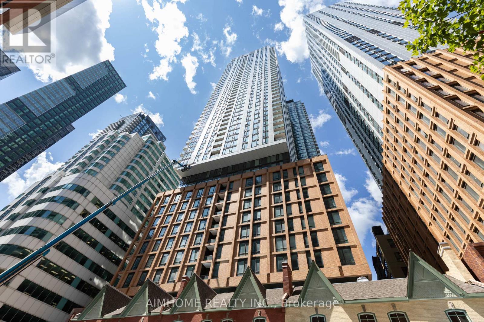 Photo of 8 Widmer Street