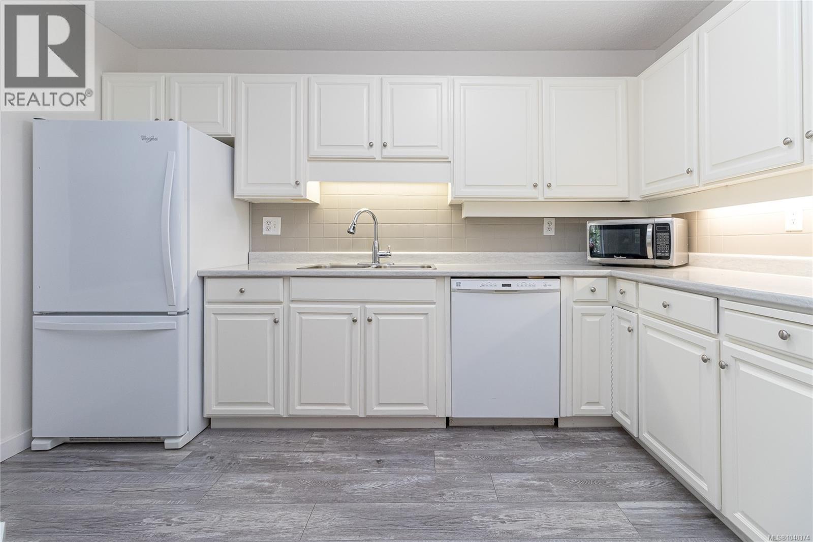 212 1545 Pandora Avenue, Victoria