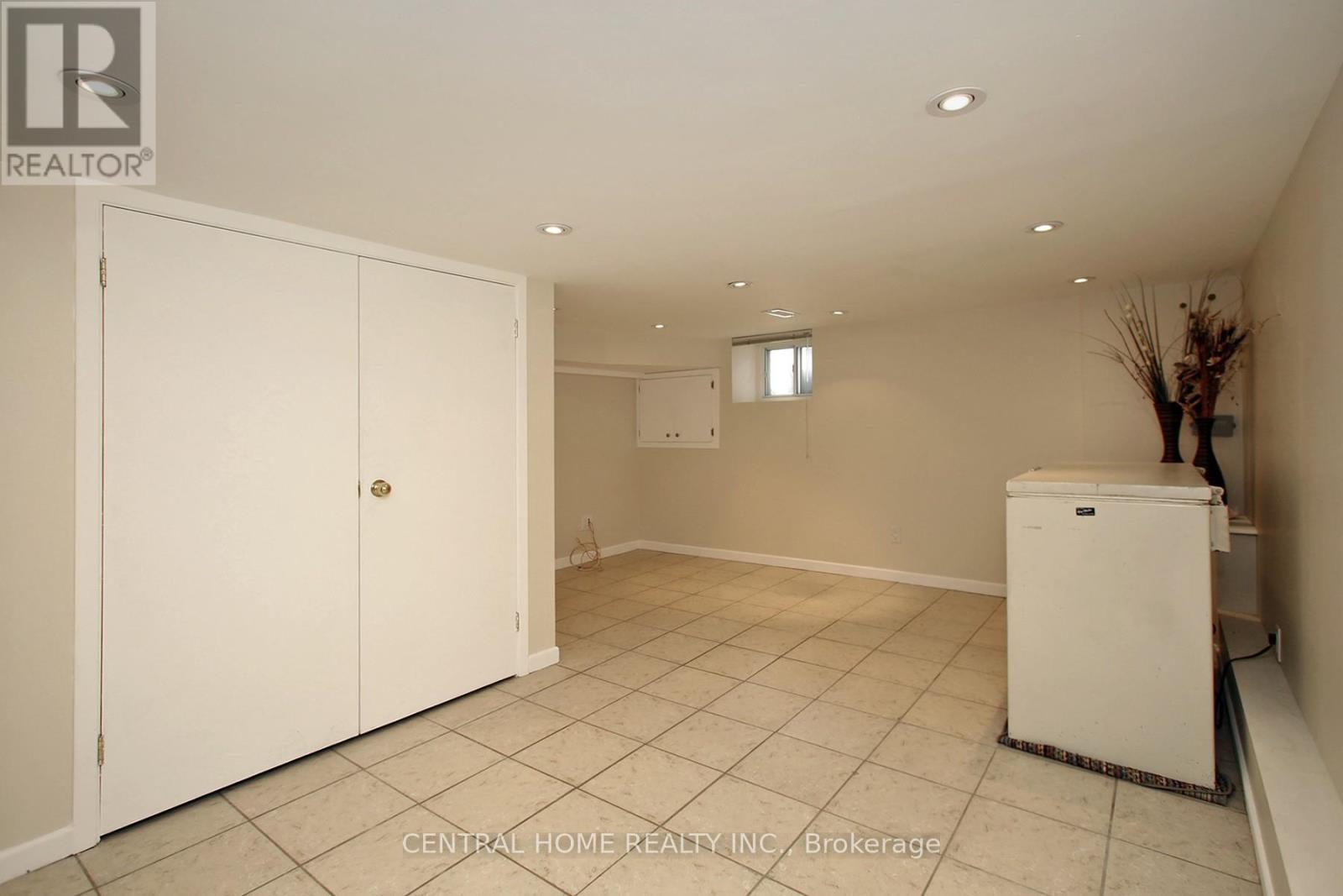 106 CARLAW AVENUE - 20