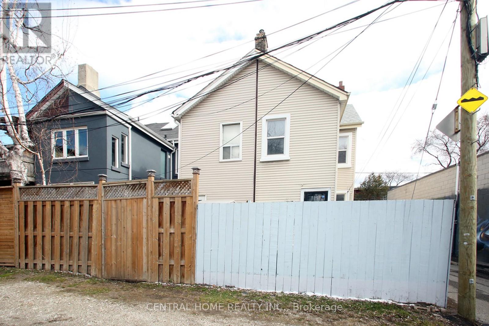 106 CARLAW AVENUE - 22