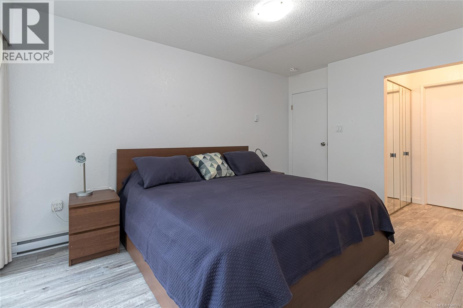 #212 1545 Pandora Ave - 15