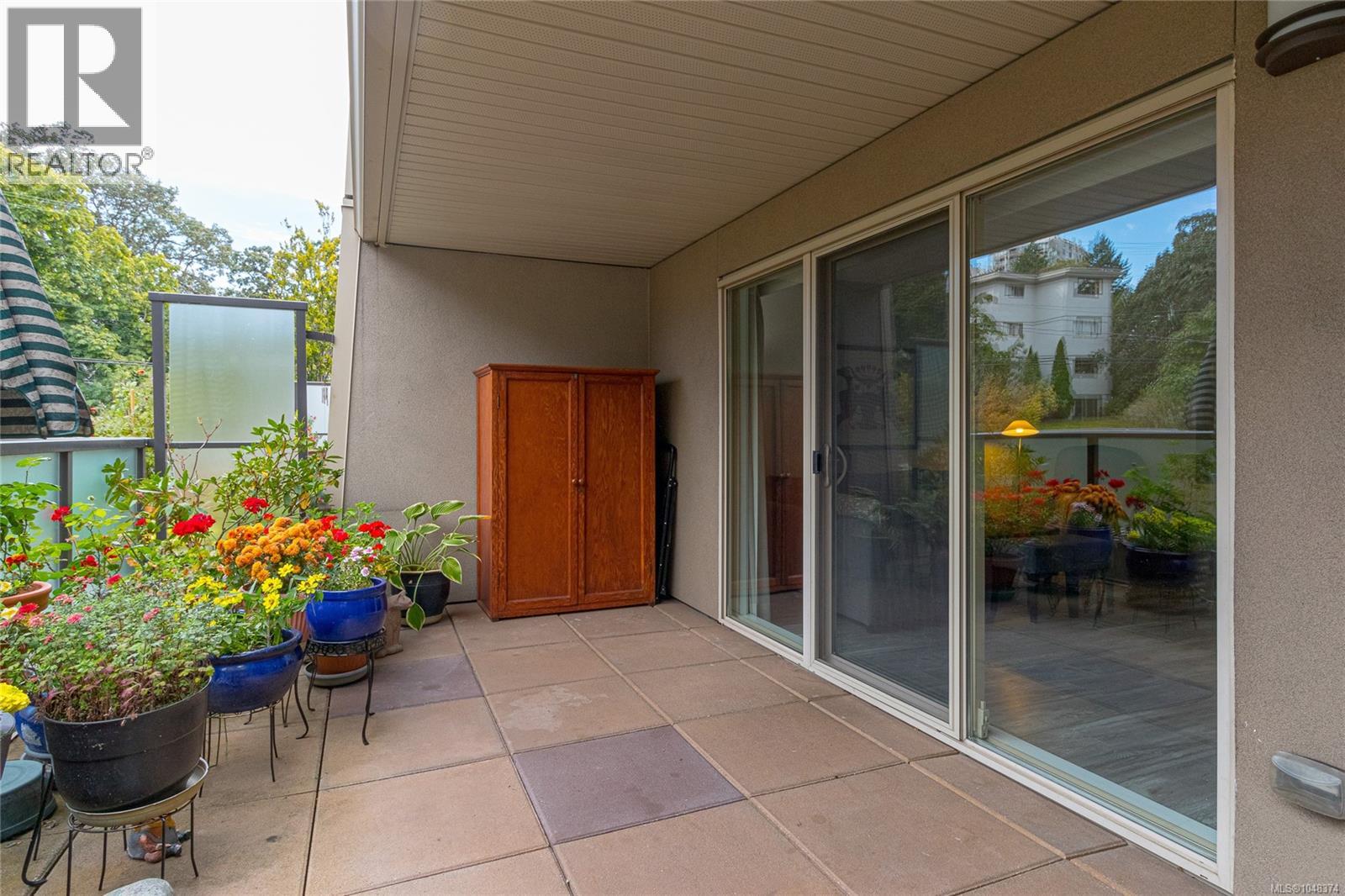 #212 1545 Pandora Ave - 26
