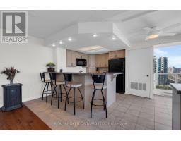 Kitchen - 903 - 65 Ellen Street, Barrie, ON L4N3A5 Photo 7