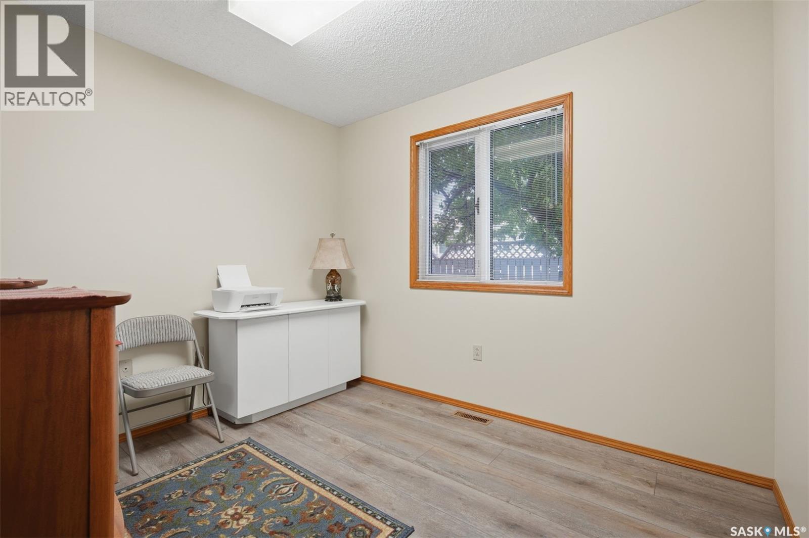 504 3rd STREET E - Image 18