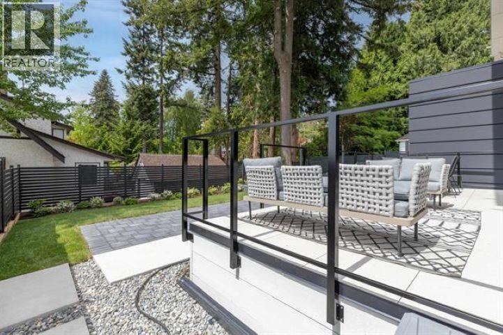 2 5061 BLENHEIM STREET, Vancouver — photo 8