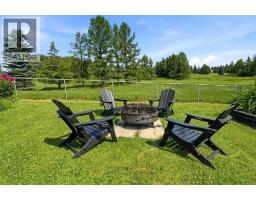 Primary Bedroom - 16 Sunnyside Drive, Rural Ponoka County, AB T0C2J0 Photo 8