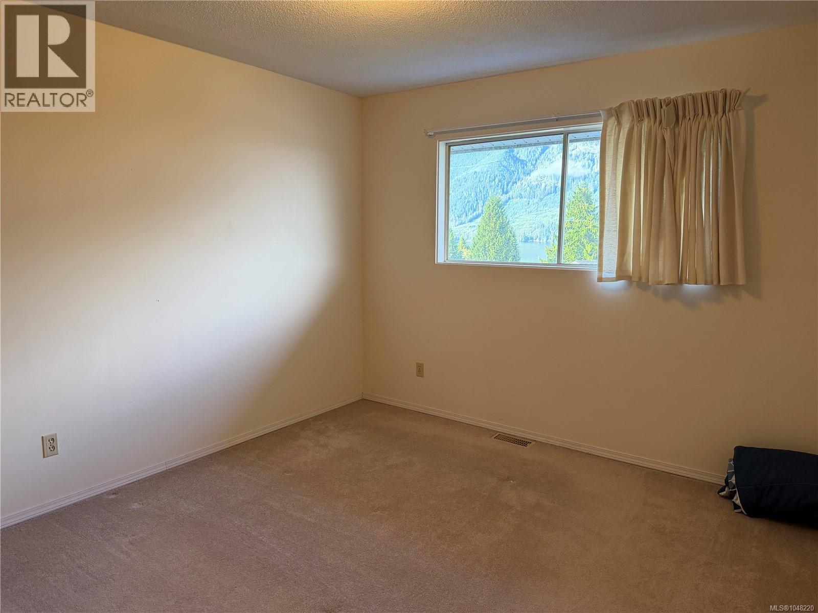 404 Haida Ave - 14