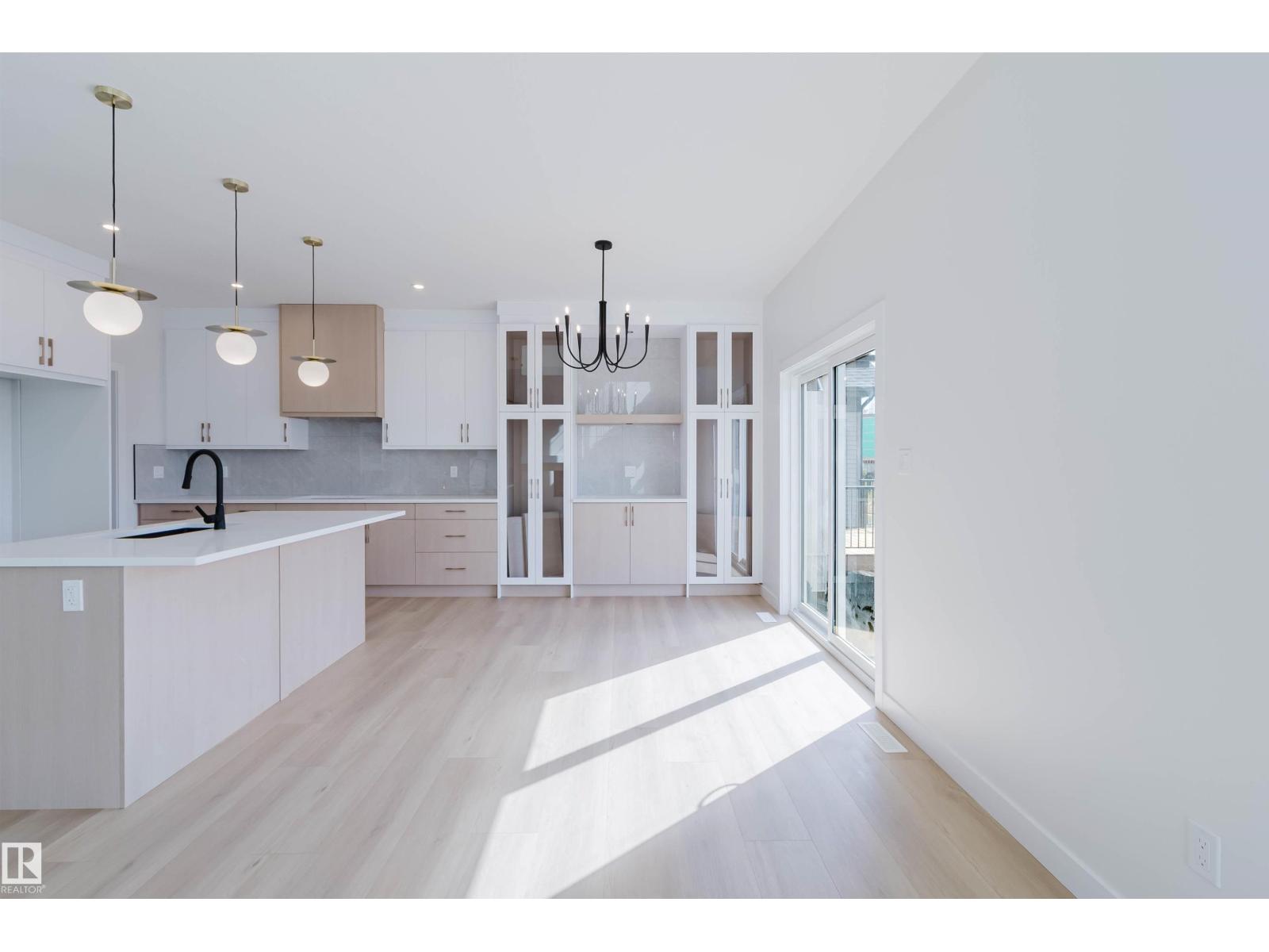 211 EDGEMONT GR NW - Image 17