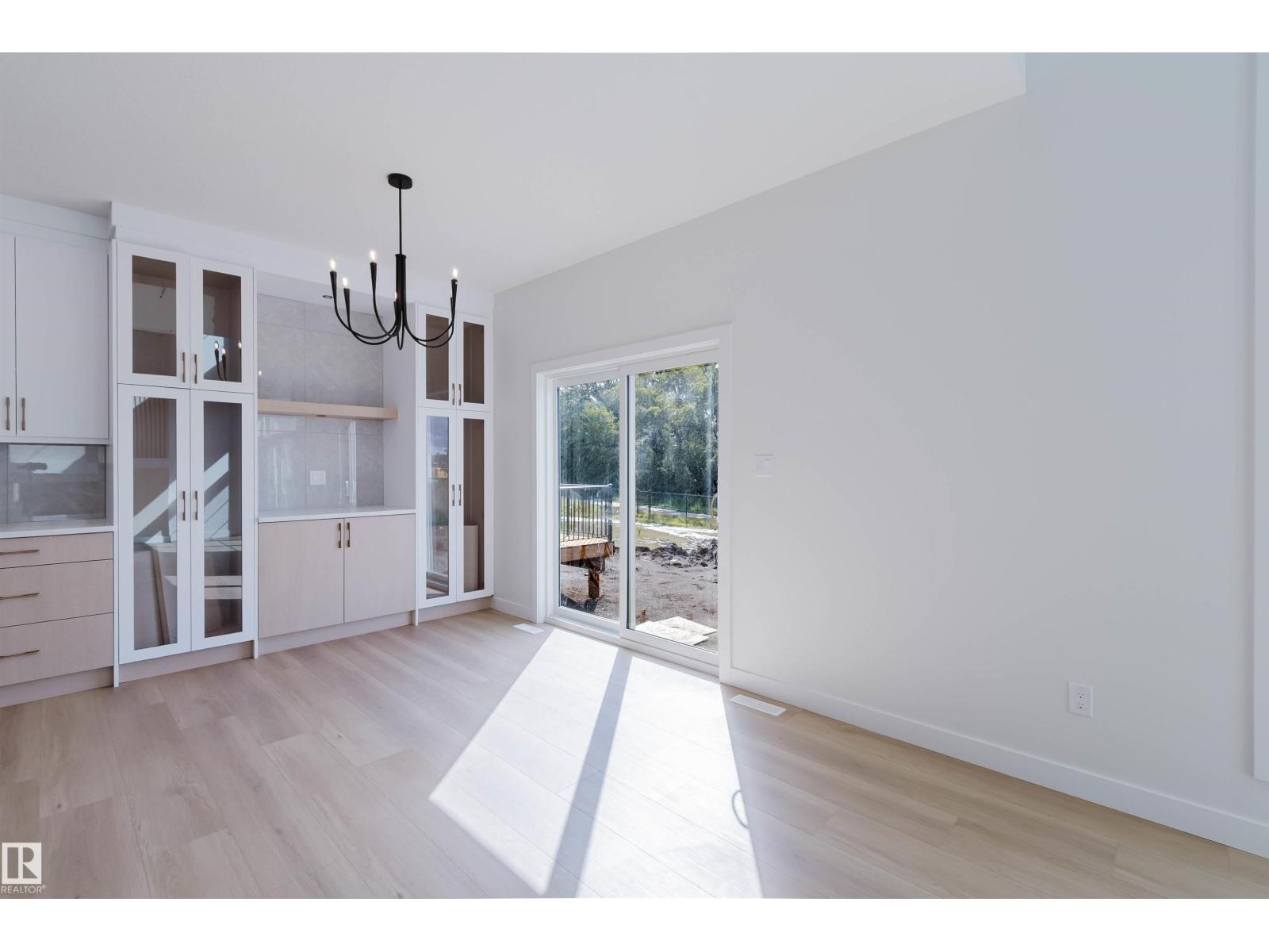 211 EDGEMONT GR NW - 16