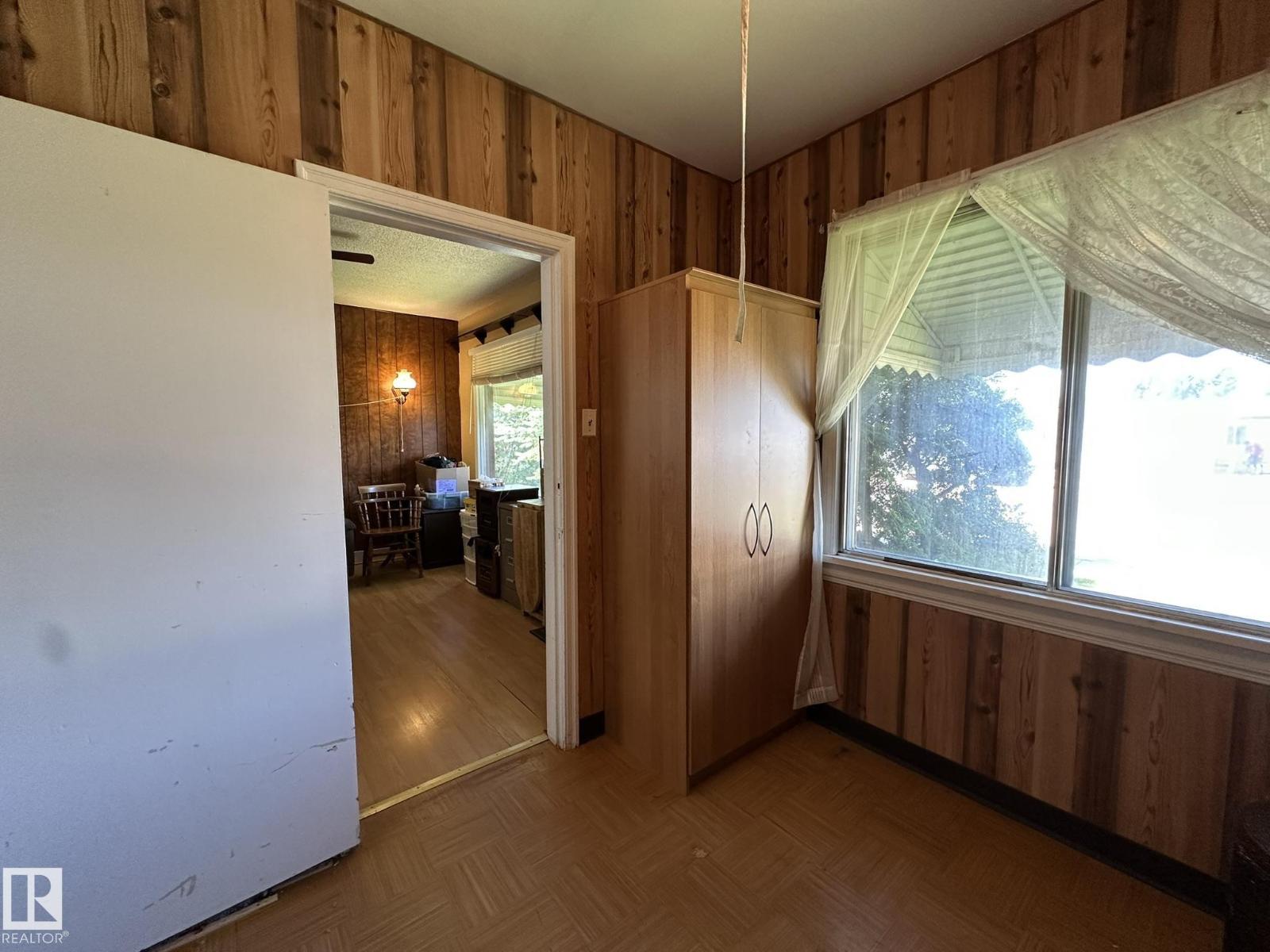 291 White Earth ST - 12