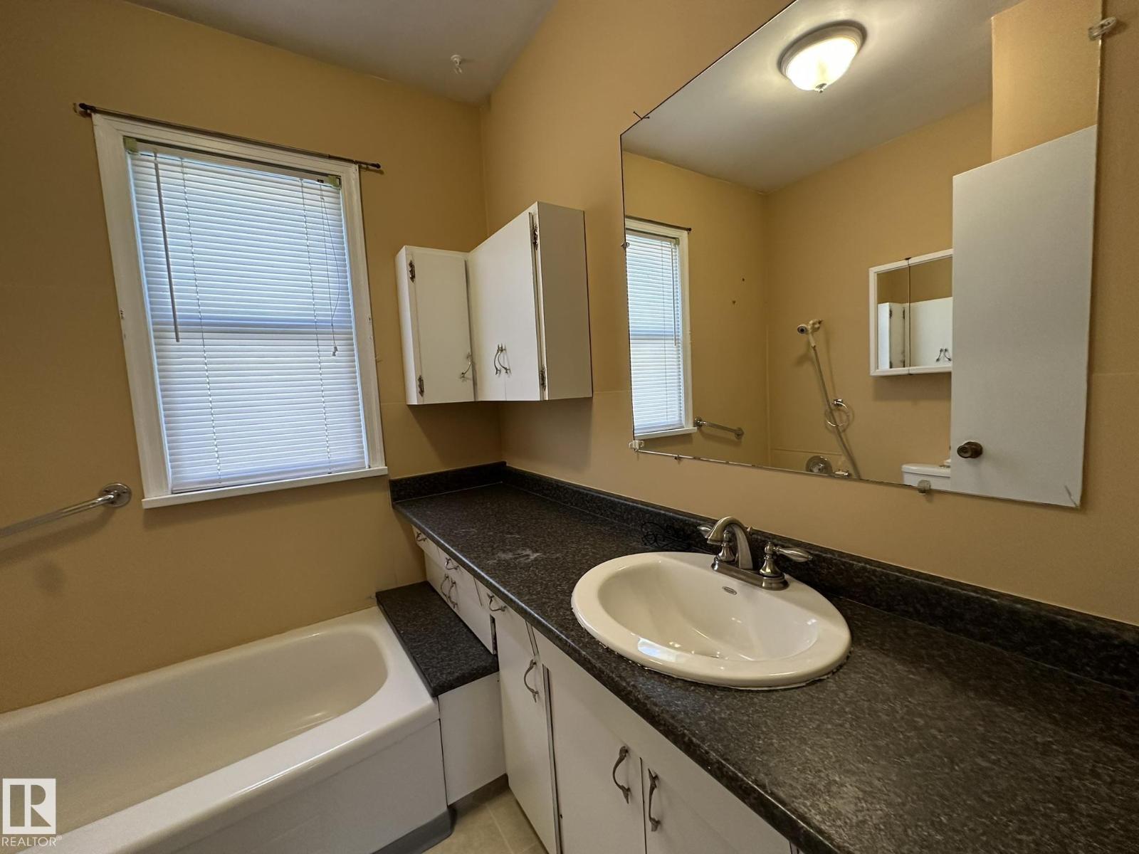 291 White Earth ST - 16