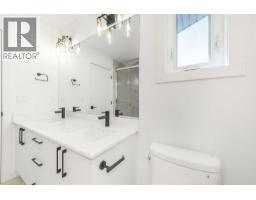 96 Heritage Manor, Cochrane, AB T4C3K8 Photo 21