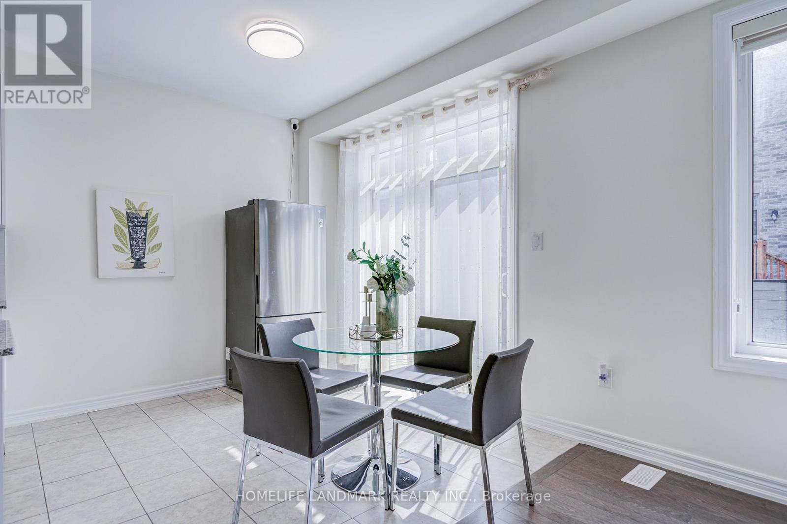 77 MCCAGUE AVENUE - 21
