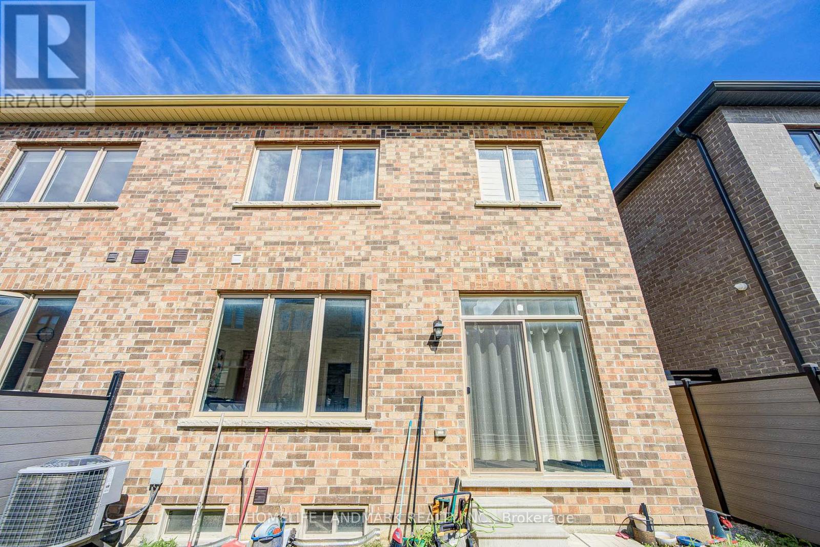 77 MCCAGUE AVENUE - 45
