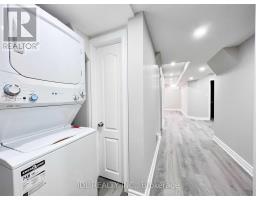 Bsmt - 43 Portage Avenue, Richmond Hill, ON L4E2Z5 Photo 10