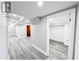 Bsmt - 43 Portage Avenue, Richmond Hill, ON L4E2Z5 Photo 8