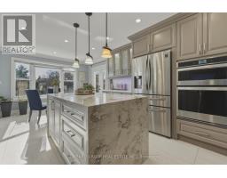 Family room - 10 Whitmore Court, Brampton, ON L6Z2A5 Photo 7
