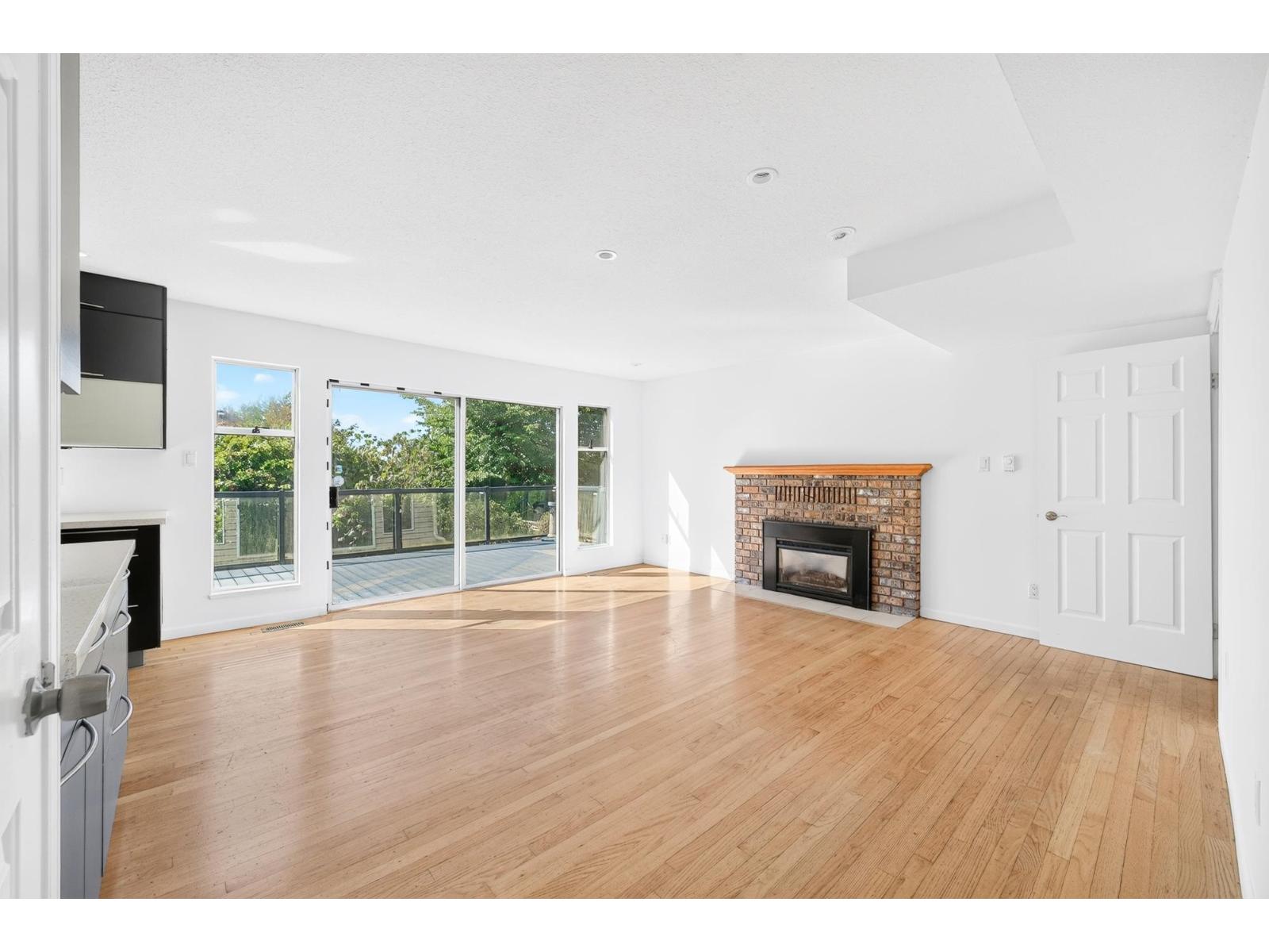 16290 78A AVENUE, Surrey — photo 3