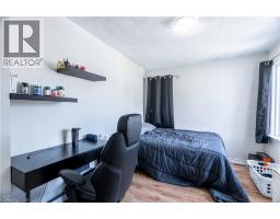 Bedroom - 1519 Howland Avenue, London, ON N5V1W8 Photo 11