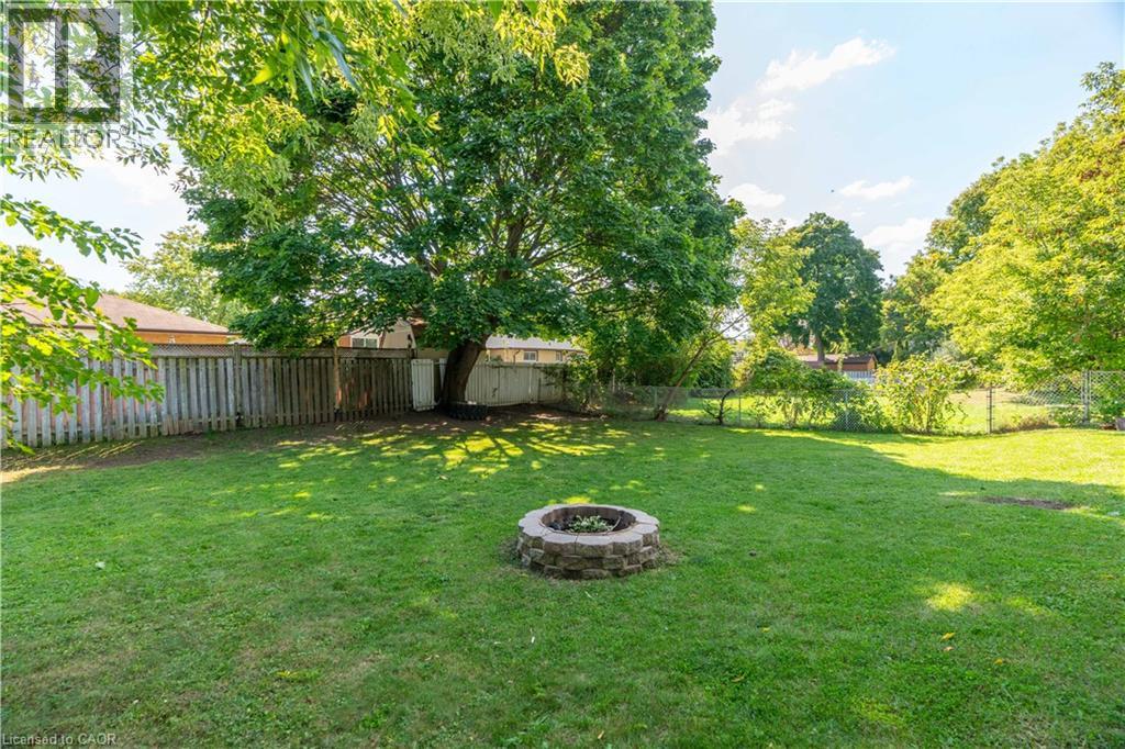 1519 Howland Avenue — photo 37