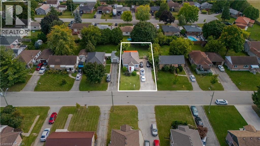 1519 Howland Avenue — photo 40