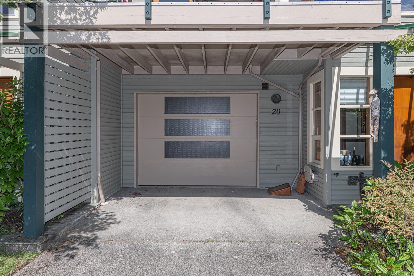 #20 133 Corbett Rd - 42