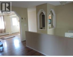 Laundry room - Rr30, Rural Ponoka County, AB T0C2J0 Photo 13
