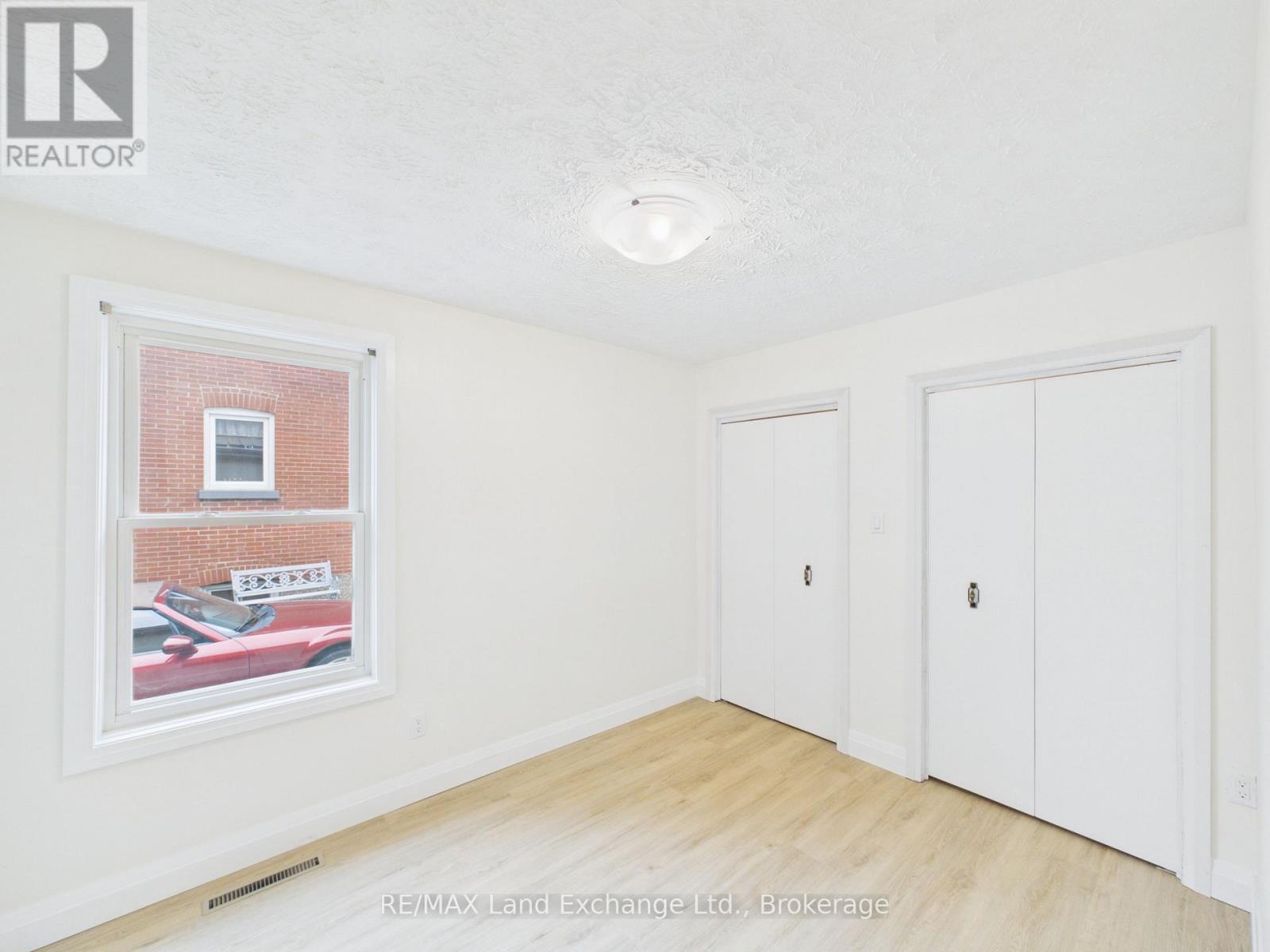 550 QUEEN STREET - 14