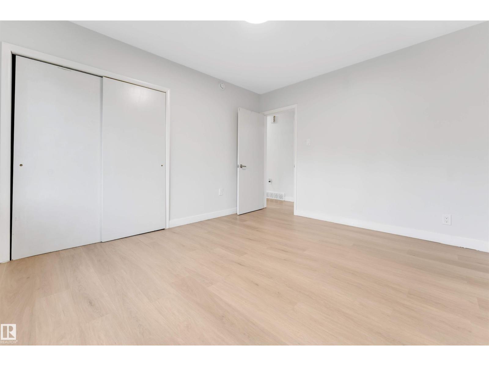 7928 82 AV NW - Image 15