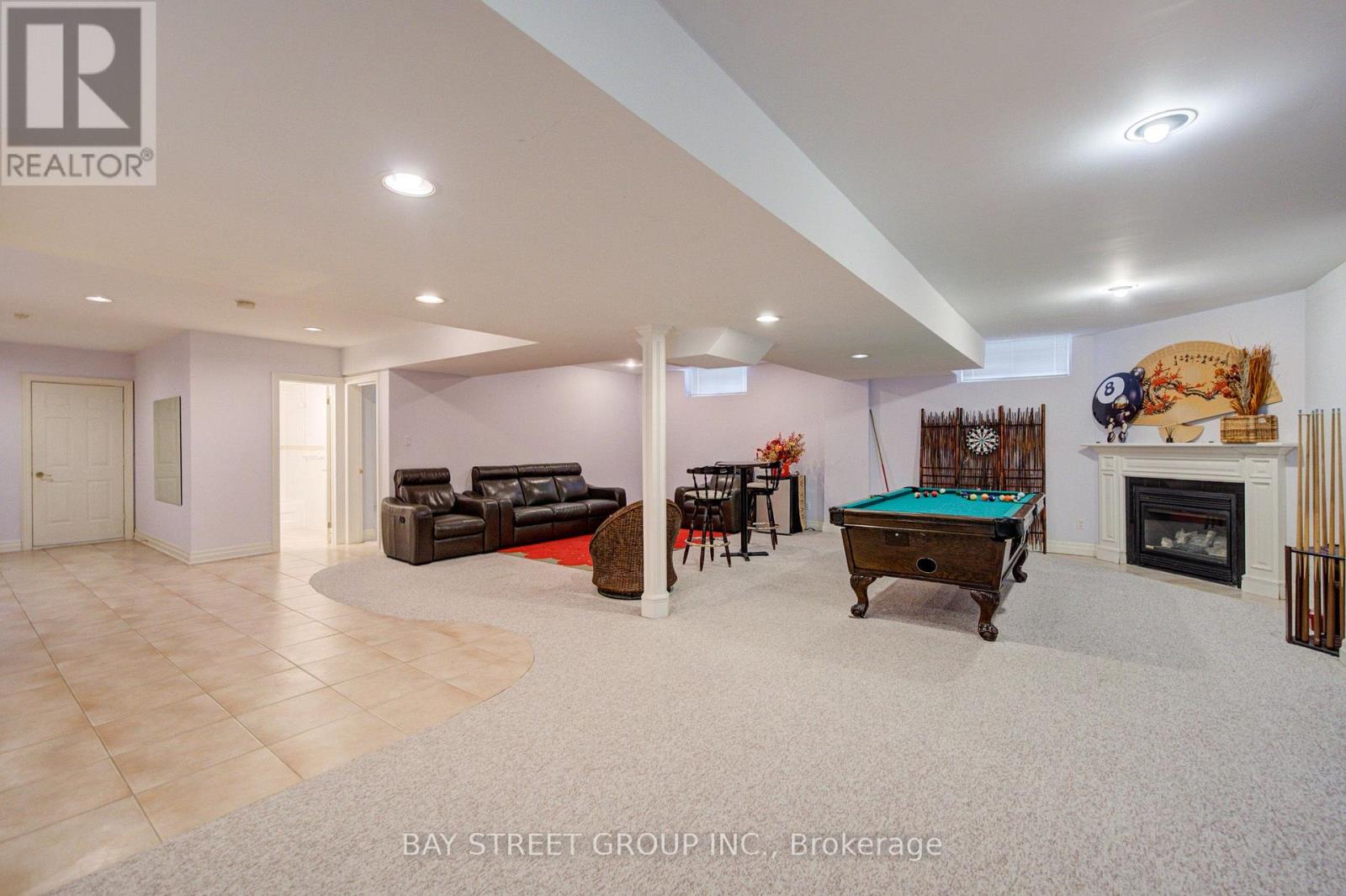58 BOWAN COURT - 41