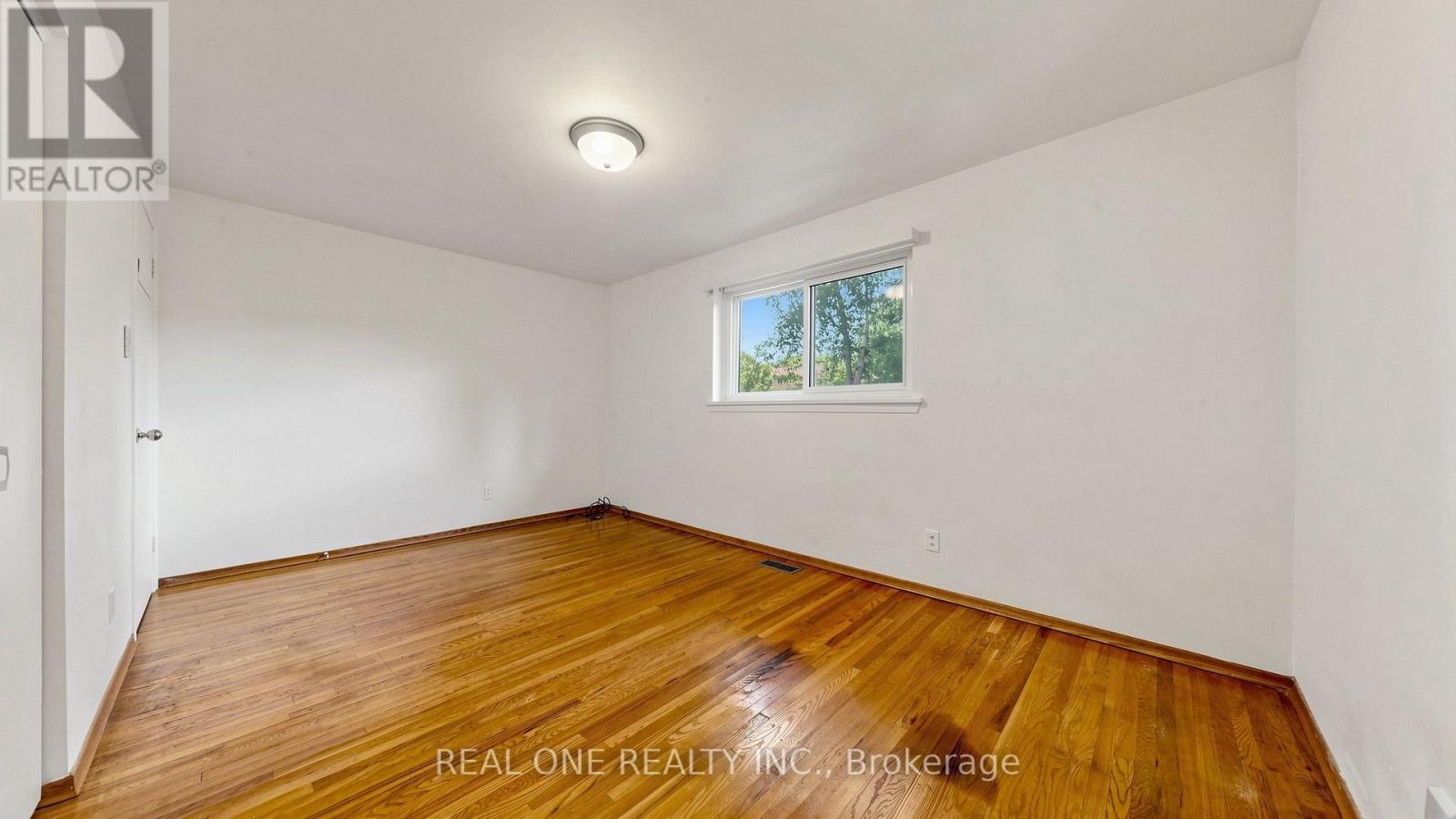 19 NYMARK AVENUE - 22