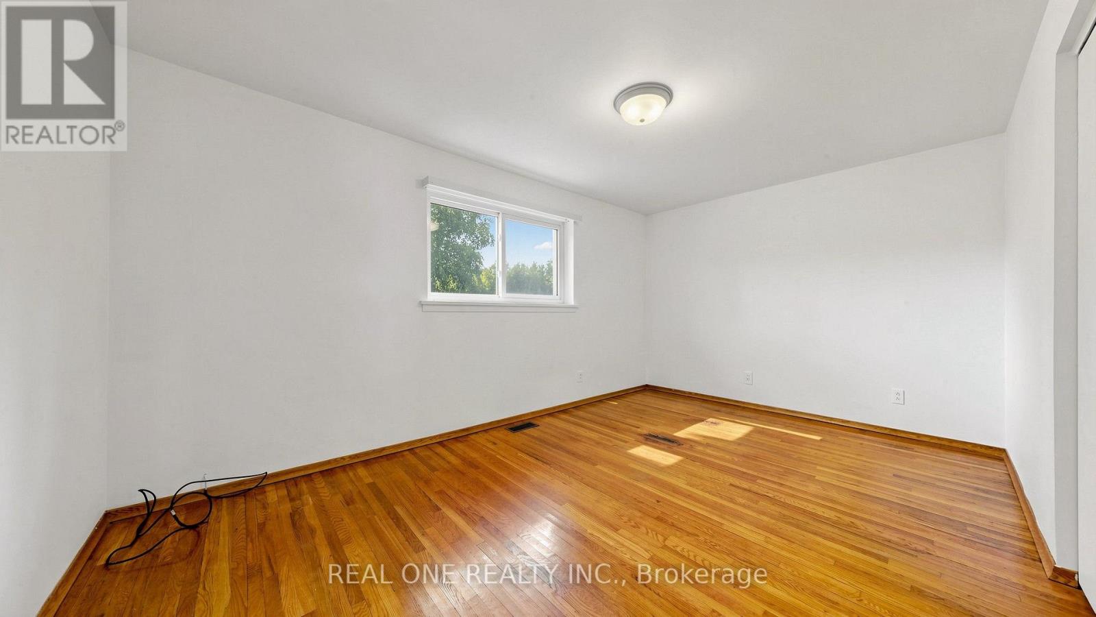 19 NYMARK AVENUE - 24