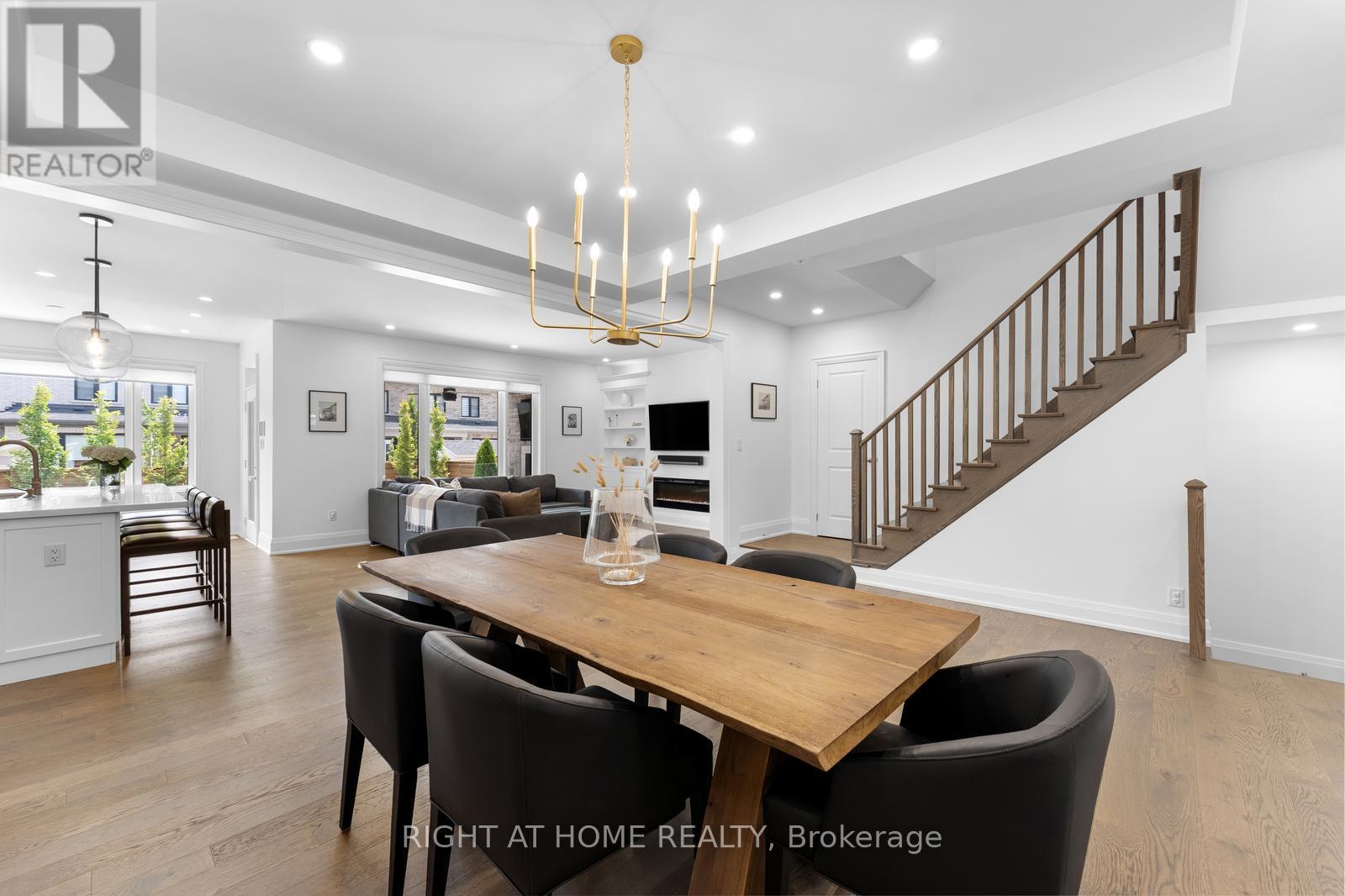 42 ALISTAIR CRESCENT - 14