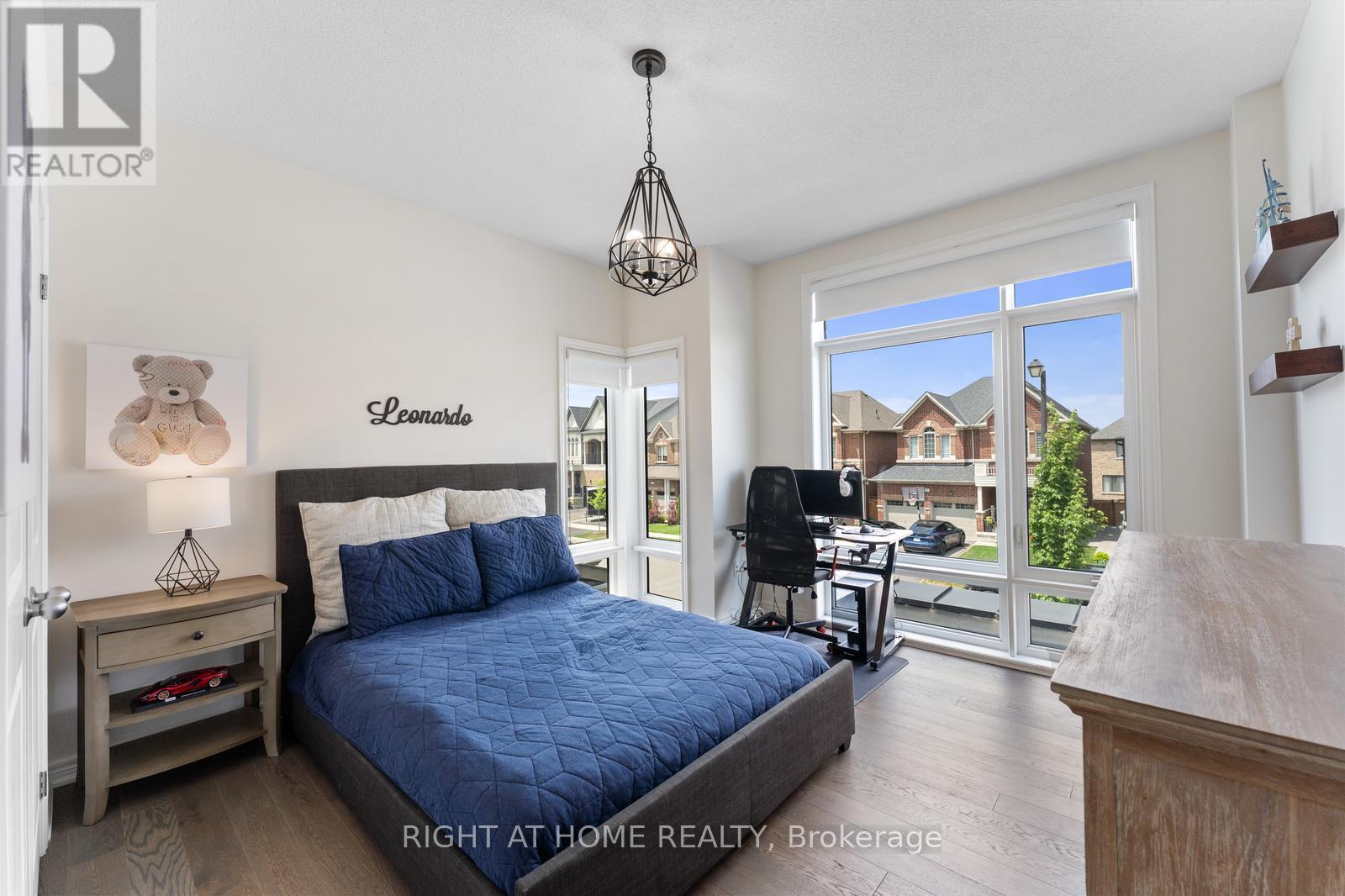 42 ALISTAIR CRESCENT - Image 30