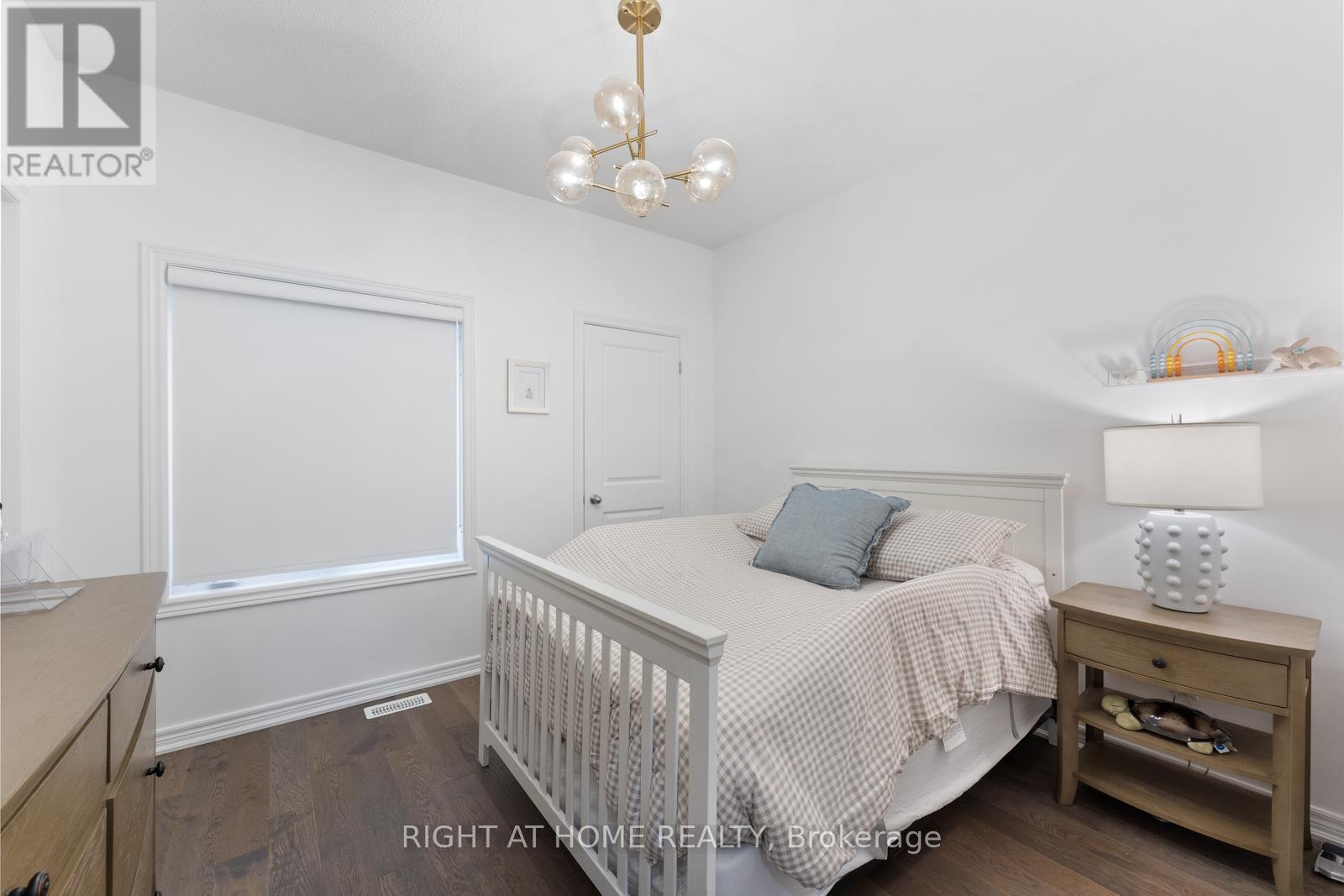 42 ALISTAIR CRESCENT - Image 43