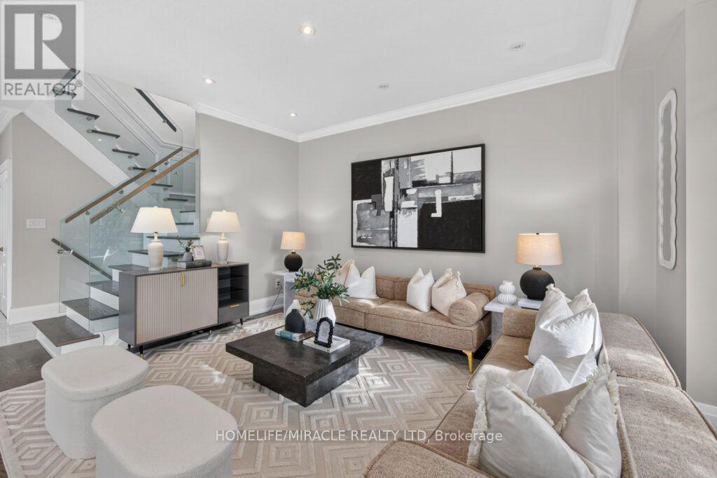 109 VIPOND WAY - 10