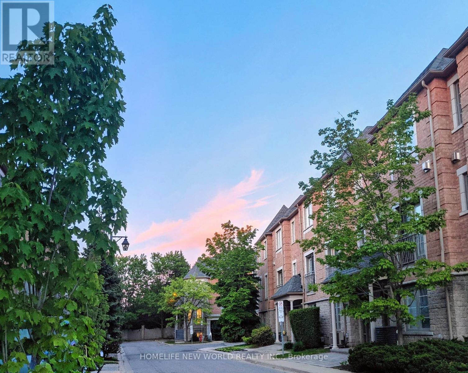 #38 9133 BAYVIEW AVENUE - 4